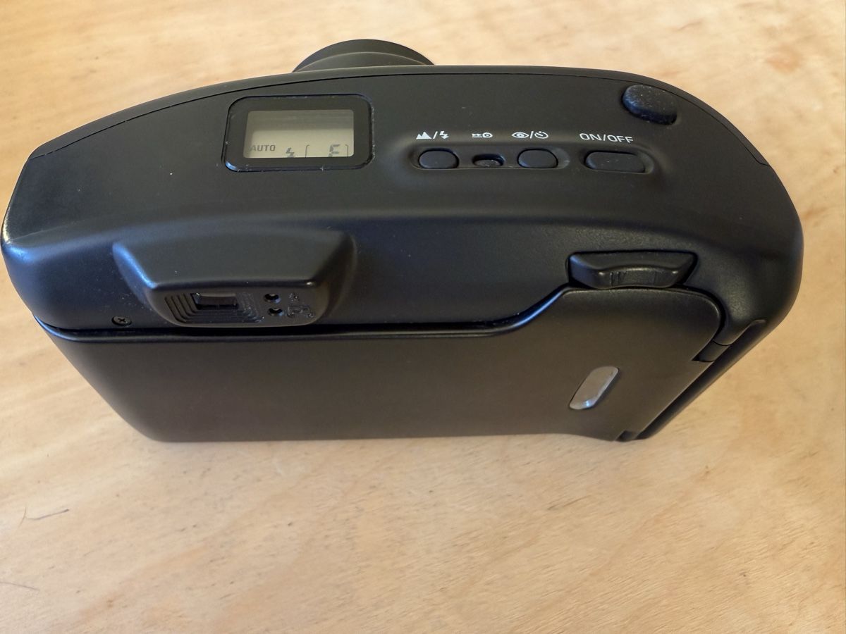 Nikon Kamera: Nikon Zoom 700 VR – Gebraucht aus Langenthal von rty_j8d5 2