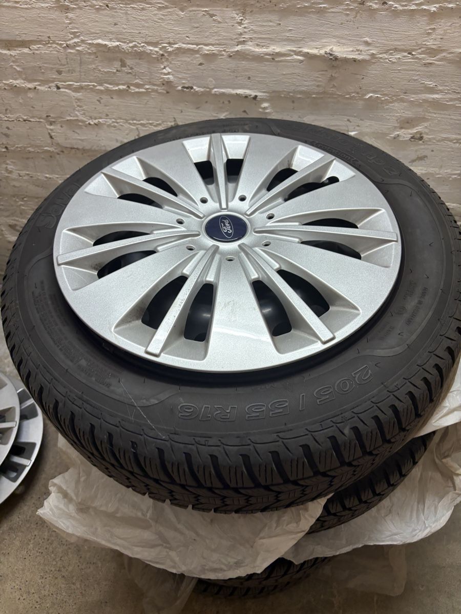 Ford Cerchioni: Winterreifen R16 mit Felgen, passend für Ford. – Usato da Weinfelden venduto da rev_h9mv 3