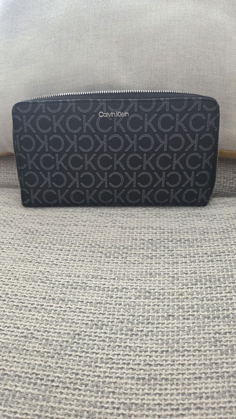 Calvin Klein Portafogli: Porte-monnaie Calvin Klein – Nuovo (secondo la descrizione) da Sembrancher venduto da lau_qw9r