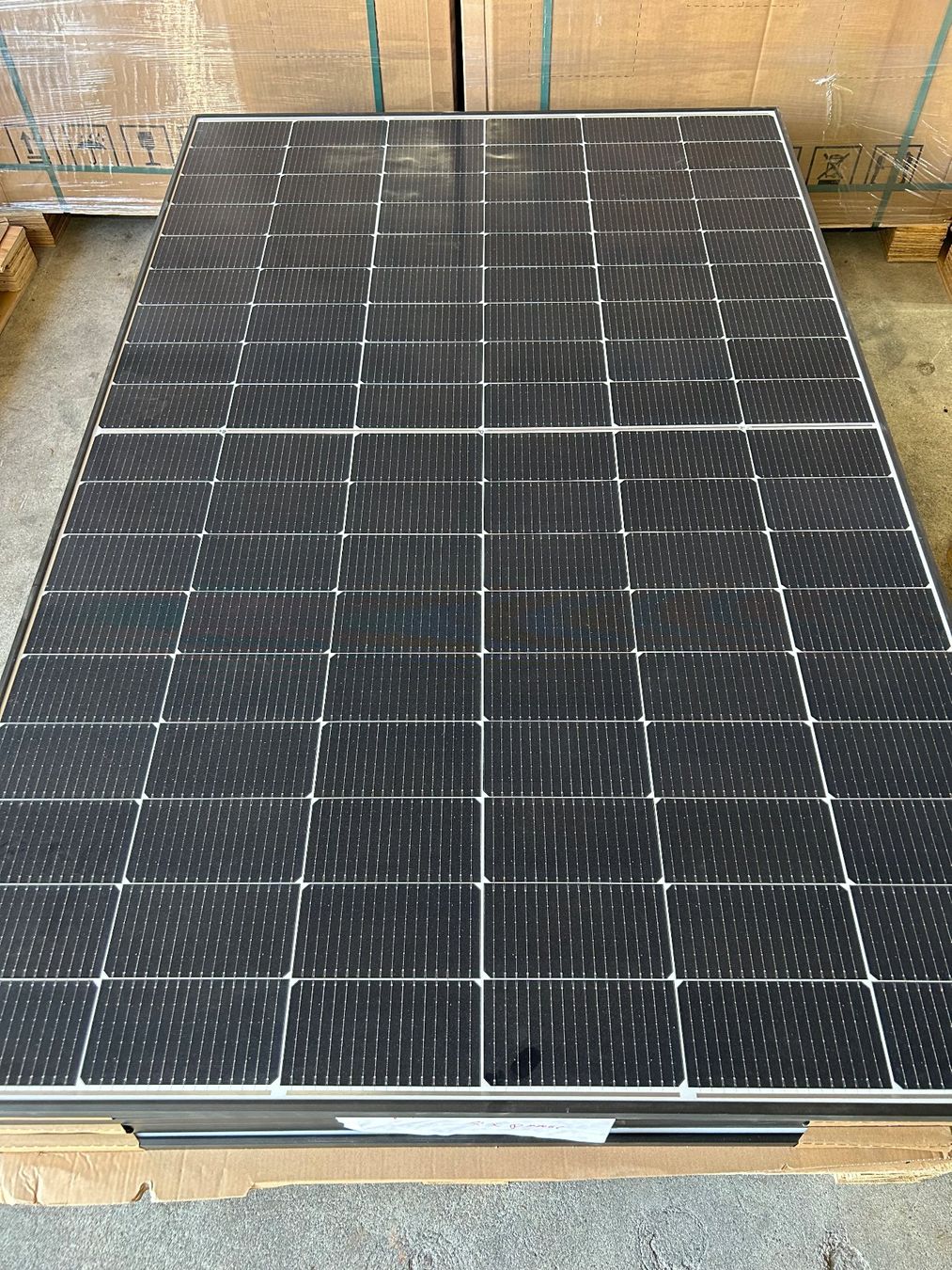 Dispositivi a energia solare: PV-Modul Jinko Solar 455 white backsheet – Nuovo (secondo la descrizione) da Dürnten venduto da pat-wet8