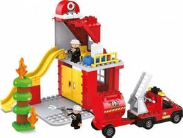 Feuerwache mit Rutsche