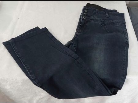 Verschiedene Jeans ( preis pro stk )