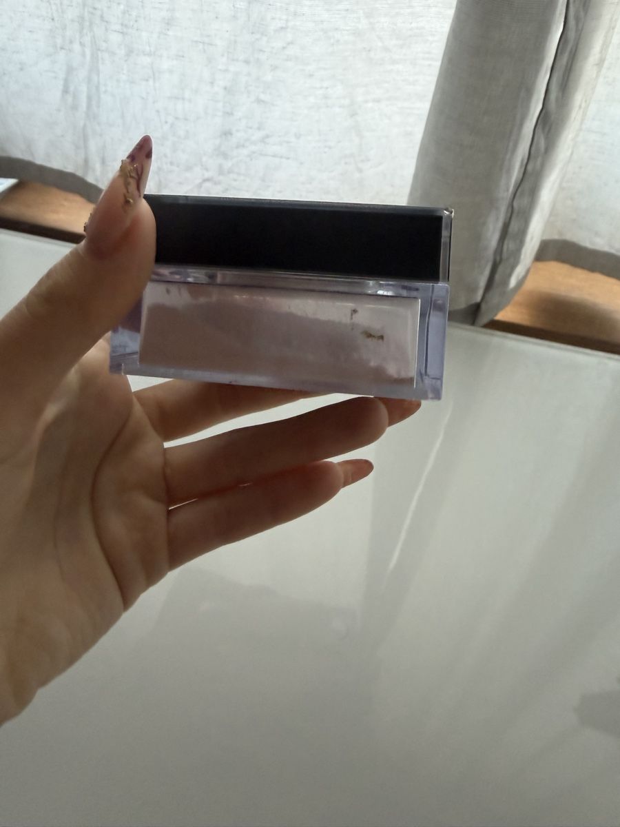 Huda Beauty Make-up: Huda Beauty Easy Bake Puder – Usato da Kirchberg BE venduto da lea_kb6y 2