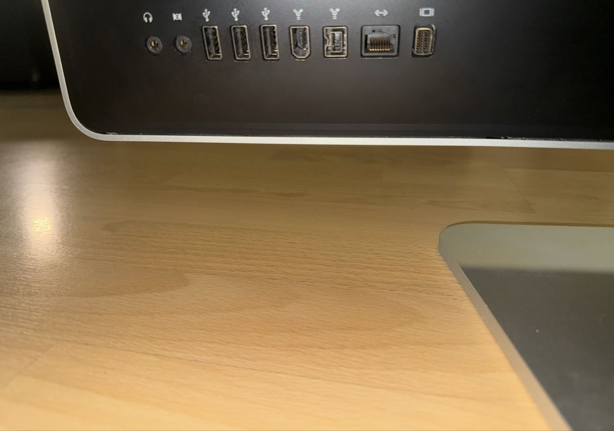 Apple PC: Apple iMac 21.5-inch + Keyboard & Mouse – Usato da Moosseedorf venduto da ram_c65w 4