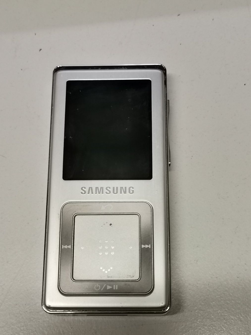 Samsung Lecteur media portable: SAMSUNG MP3 Player 4GB – D'occasion à Kleindöttingen par Katze99 4