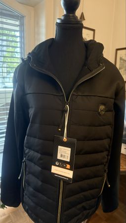 Veste femme à capuche noire 