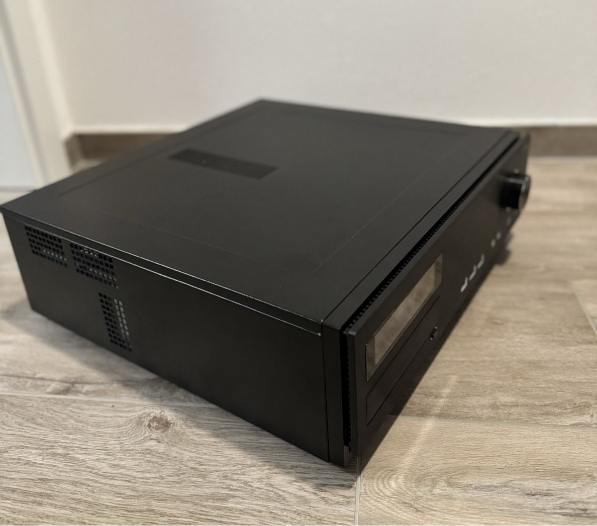 PCs: HTPC - custom made HTPC/Gaming PC – Gebraucht aus Luins von  2