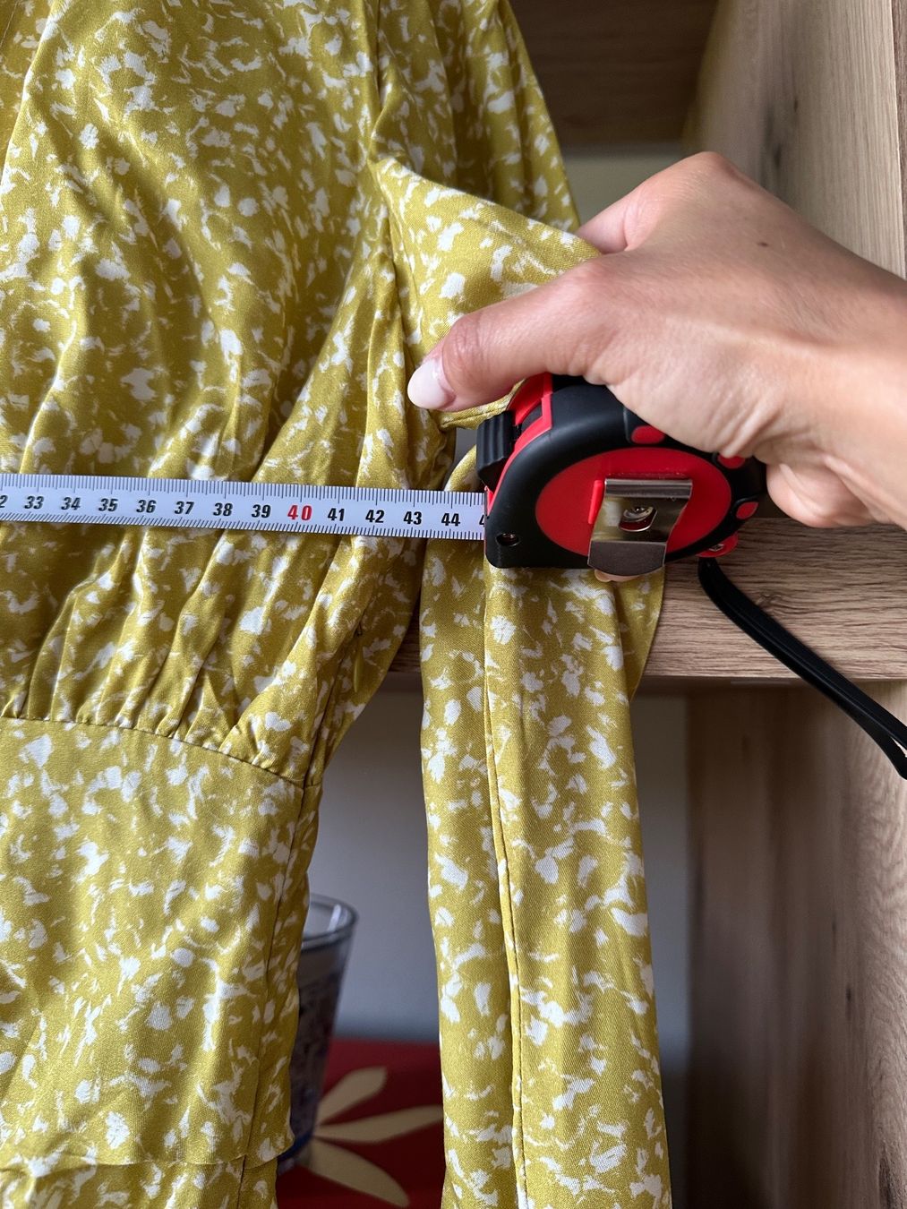 Kleider: Robe jaune blanc S New – Neu und originalverpackt aus La Croix (Lutry) von secondhandZara 8