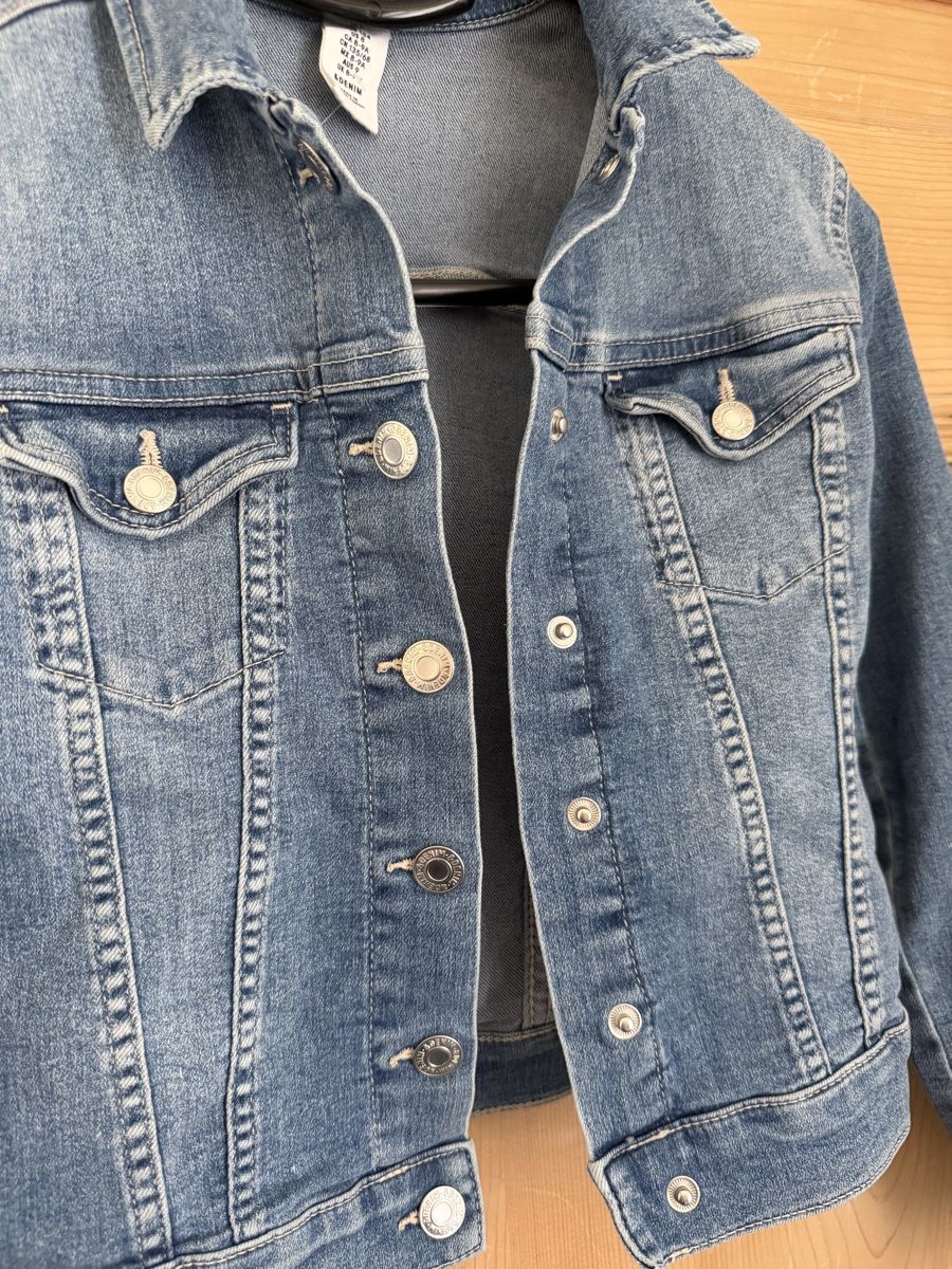 Giacche & Cappotti: Jeansjacke Grösse 134 – Usato da Grabs venduto da Shelly_87 1