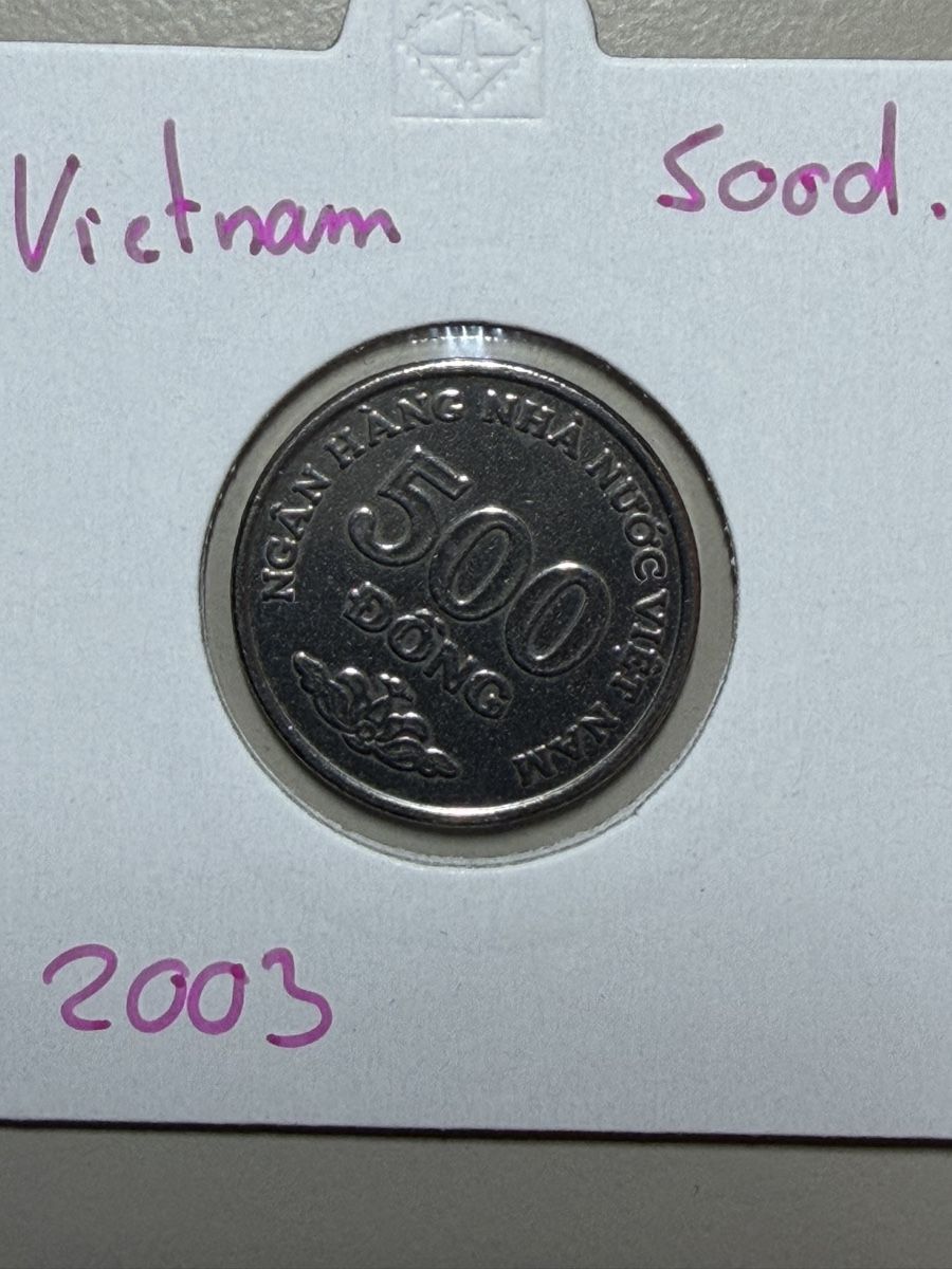 Alle Münzen: Vietnam - 500 dong - 2003 – Gebraucht aus Payerne von Mike1682