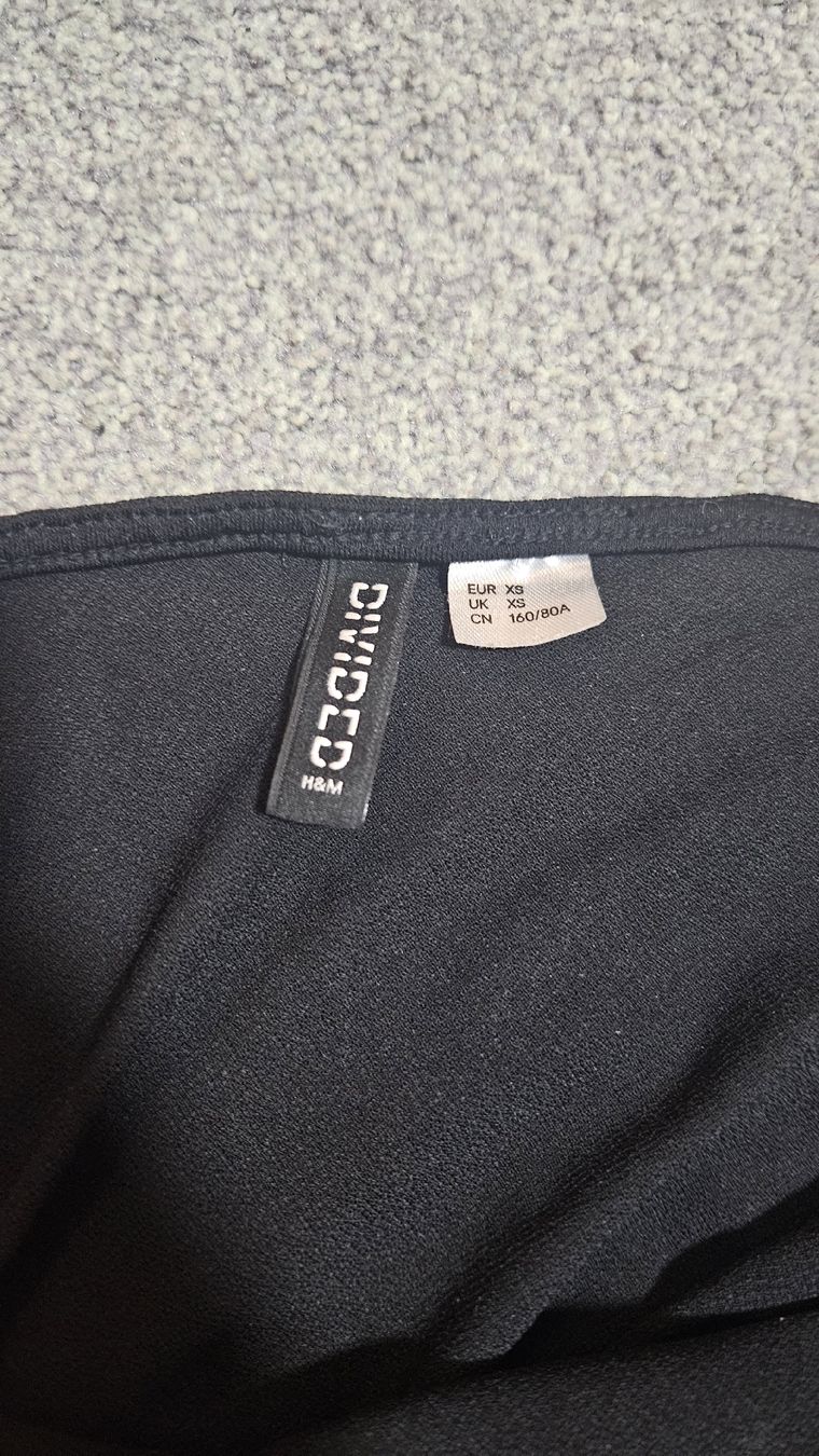 H&M Top: H&M Oberteil XS – Usato da Sax venduto da Kieselstei 1