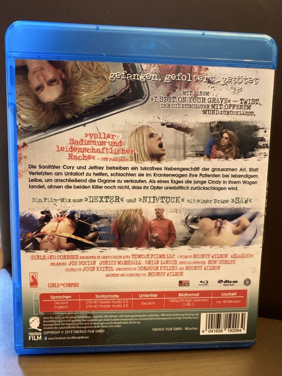 Tutti i DVDs: SLASHED - aufgeschlitzt – Usato da Burg AG venduto da Lobo016 1
