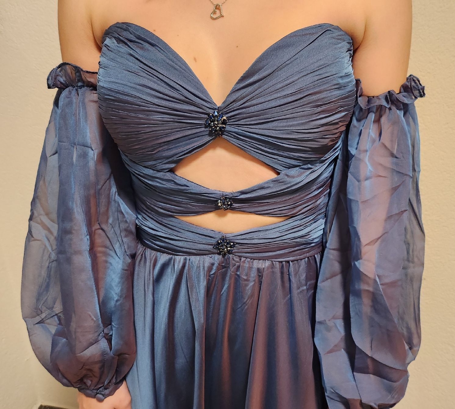 Vestiti: Ballkleid – Nuovo (secondo la descrizione) da Uster venduto da VMT. 1