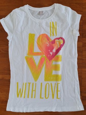 2 Mädchen Esprit Shirts Gr. 152/158