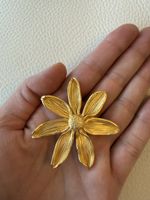 Broche vintage dorée signée Il était une fois