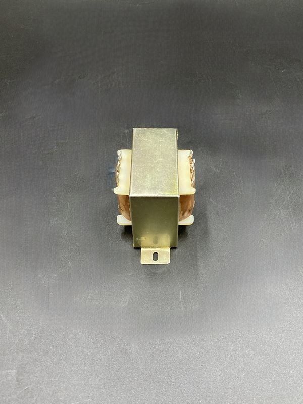 Composants électroniques: MONACOR | Audio Transformator | 100 V | TR-1050LC – D'occasion à Wittenbach par Restwert_St-Gallen 3