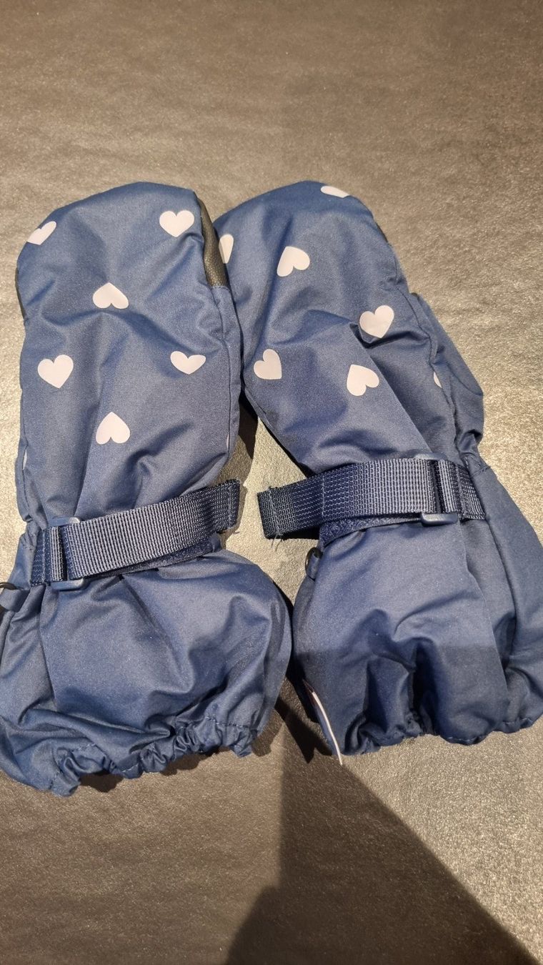 Kinderhandschuhe: Winterhandschuhe/ Fäustlinge, 122/128 – Gebraucht aus Buttikon SZ von Limo180