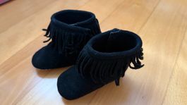 Schuhe: Schwarze Wildleder Babyschuhe mit Fransen