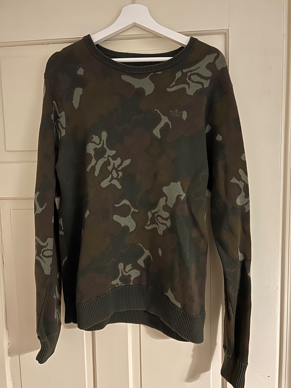 Adidas Maglioni & Felpe: Adidas Pullover, Camouflage, Gr. M – Usato da Zürich venduto da emkay13