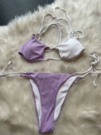 Bikini, Lila-Weiss, Gr. S, Nie getragen!