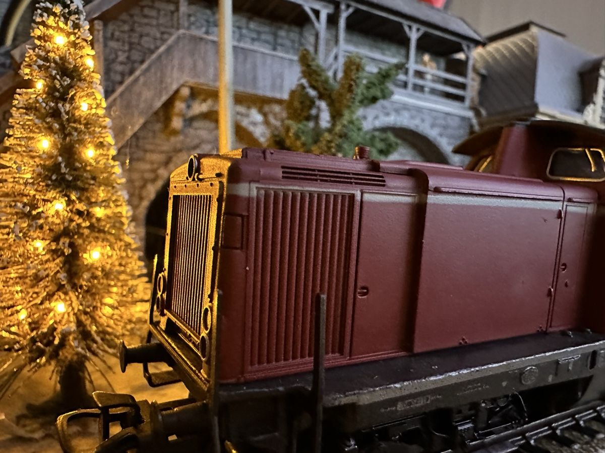 Märklin Modellini di ferrovie: Märklin 3072 DB BR 212 Bauzug – Usato da Lupsingen venduto da New-Haven 1
