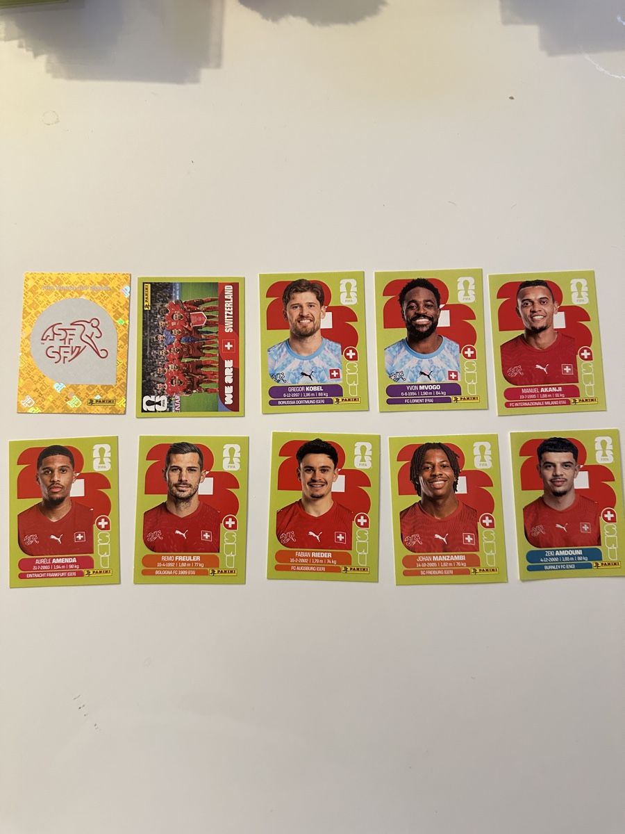 Panini Carte collezionabili: PANINI WM 2026 verschiedene Bilder Schweiz – Nuovo (secondo la descrizione) da Meggen venduto da Carina5555