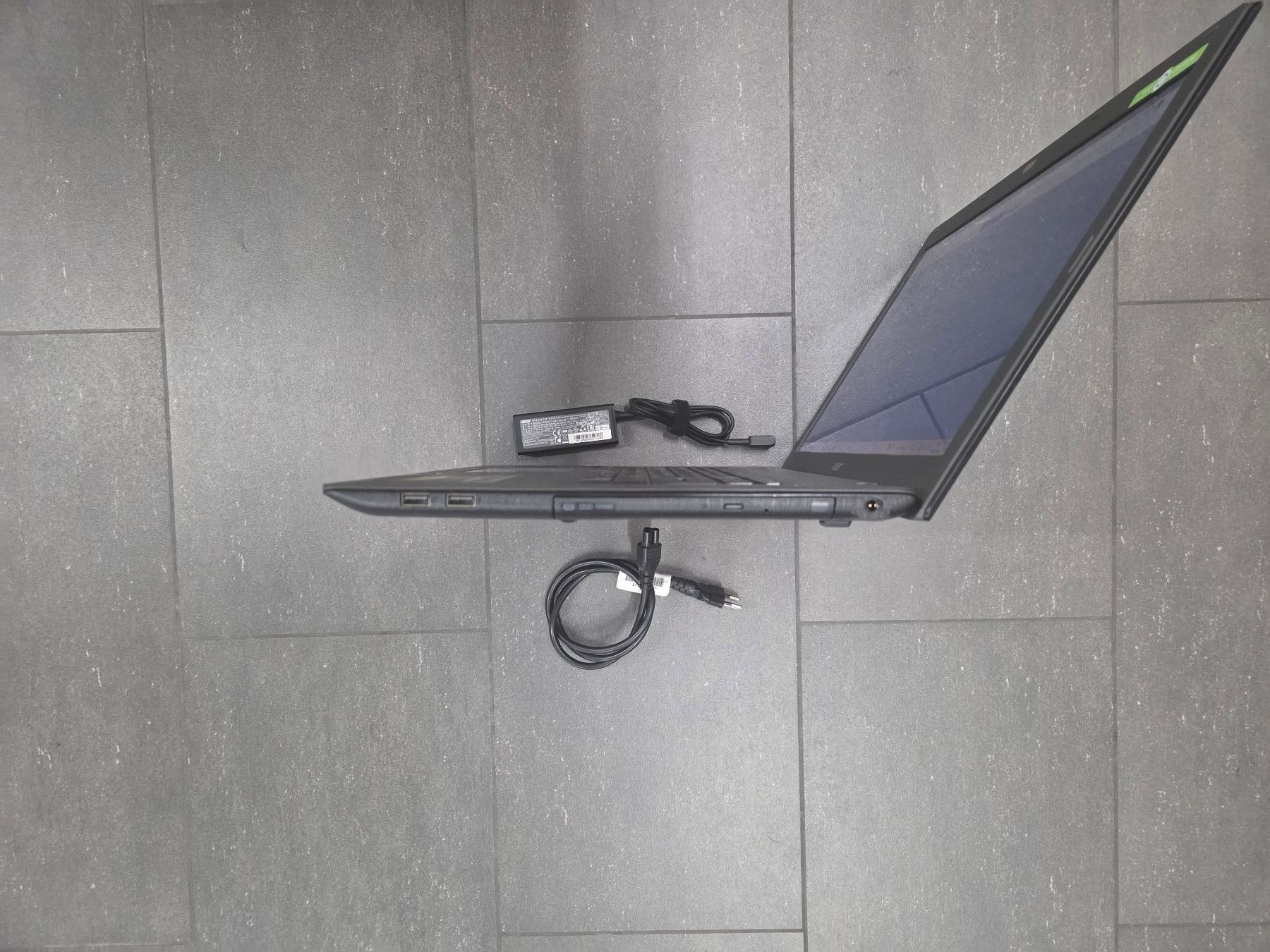 Acer Notebook: 17.5" Acer E5-772 Notebook, i5, 500GB SSD  ***PORTOFREI*** – Usato da Landquart venduto da Chrigi88 2