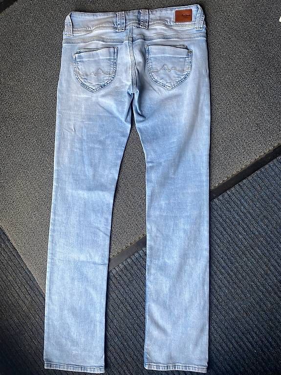 Jeans: Pepe Jeans Venus 32/34 – Usato da St. Gallen venduto da Konstanza 2