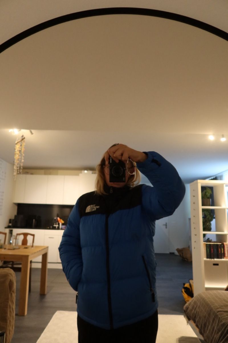 North Face Giacche: The North Face Daunenjacke blau Grösse S mit Flecken – Usato da Zollikerberg venduto da fla_xk5r 1