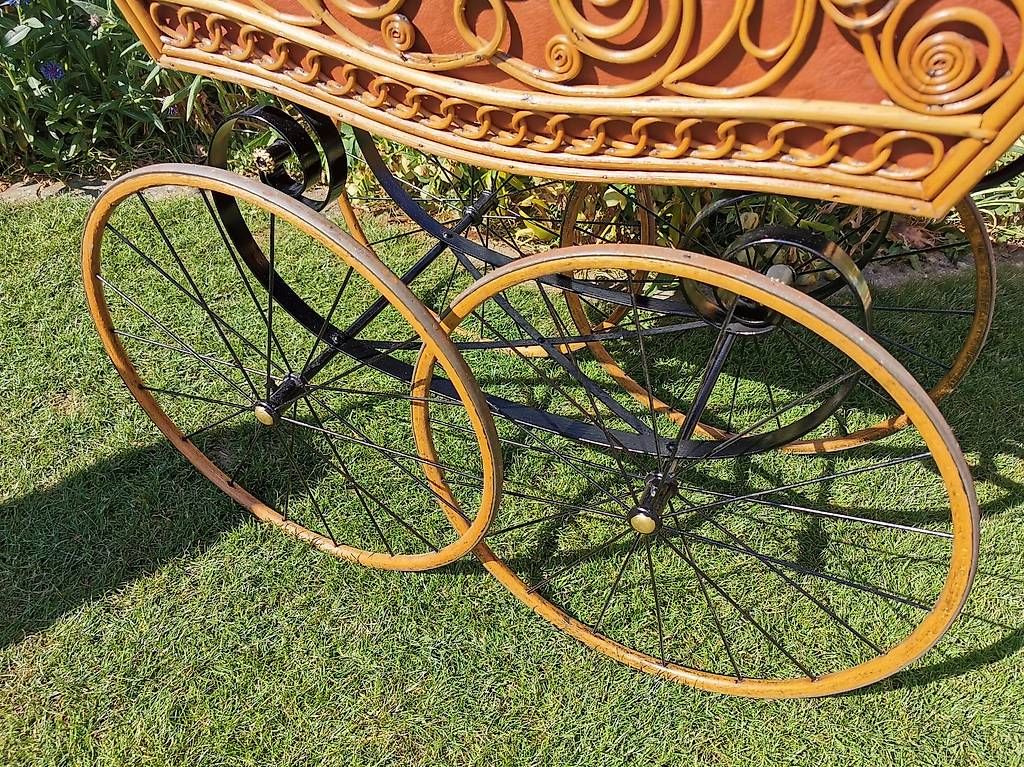 Kinderwagen: Antiker Kinderwagen – Gebraucht aus Aarau Rohr von Cesi3000 4