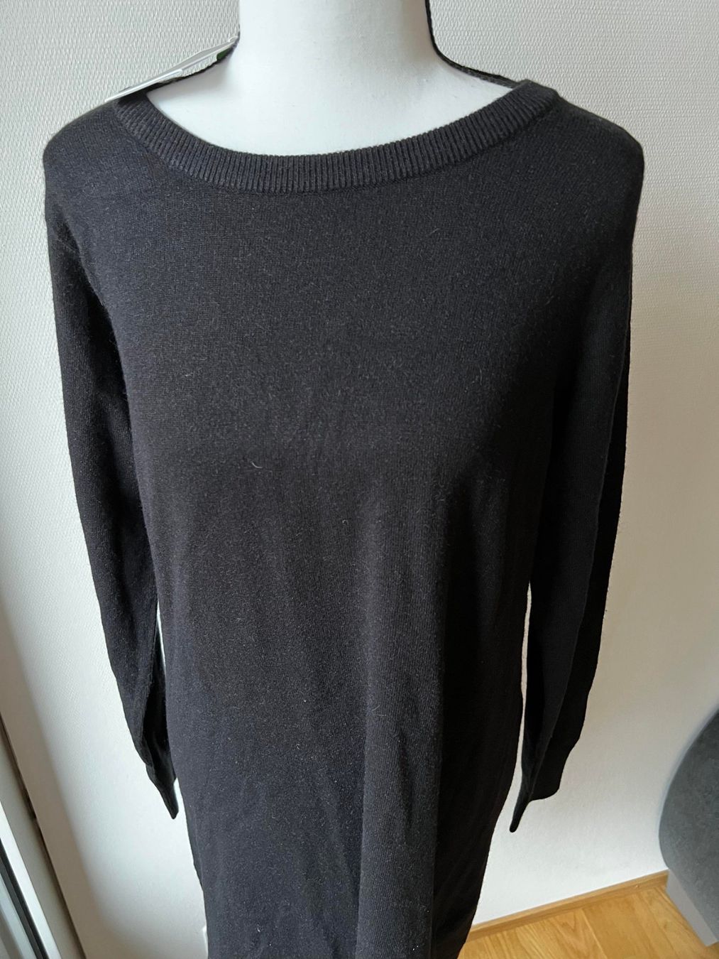Kleider: Neues Warmes Kleid S/M – Gebraucht aus Riehen von edu_92w7 6