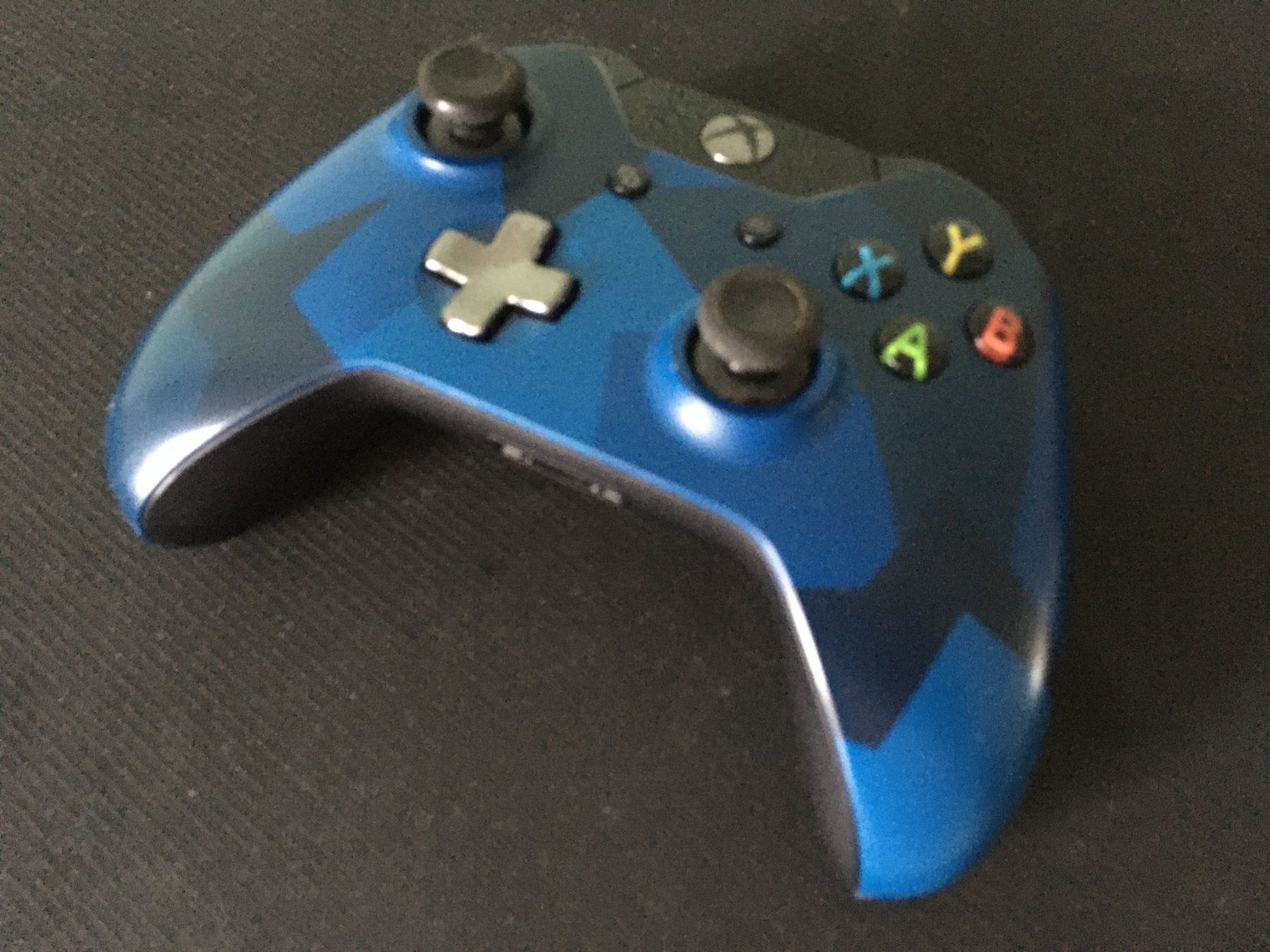 Microsoft Controller: Xbox One Midnight Forces II Controller – Usato da St.Gallen venduto da sjosjo