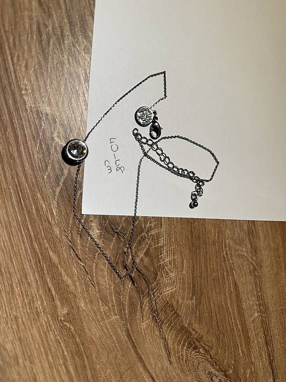 Ketten: Collier  & bracelets  – Gebraucht aus Siebnen von VenditaIre 1