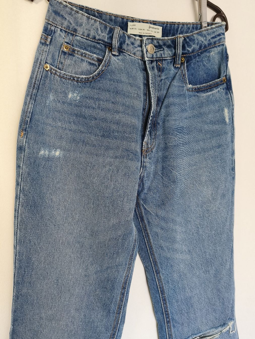 Stradivarius Jeans: Flared Jeans, Stradivarius, size 36 – Usato da Zürich venduto da nir_n9jc 1