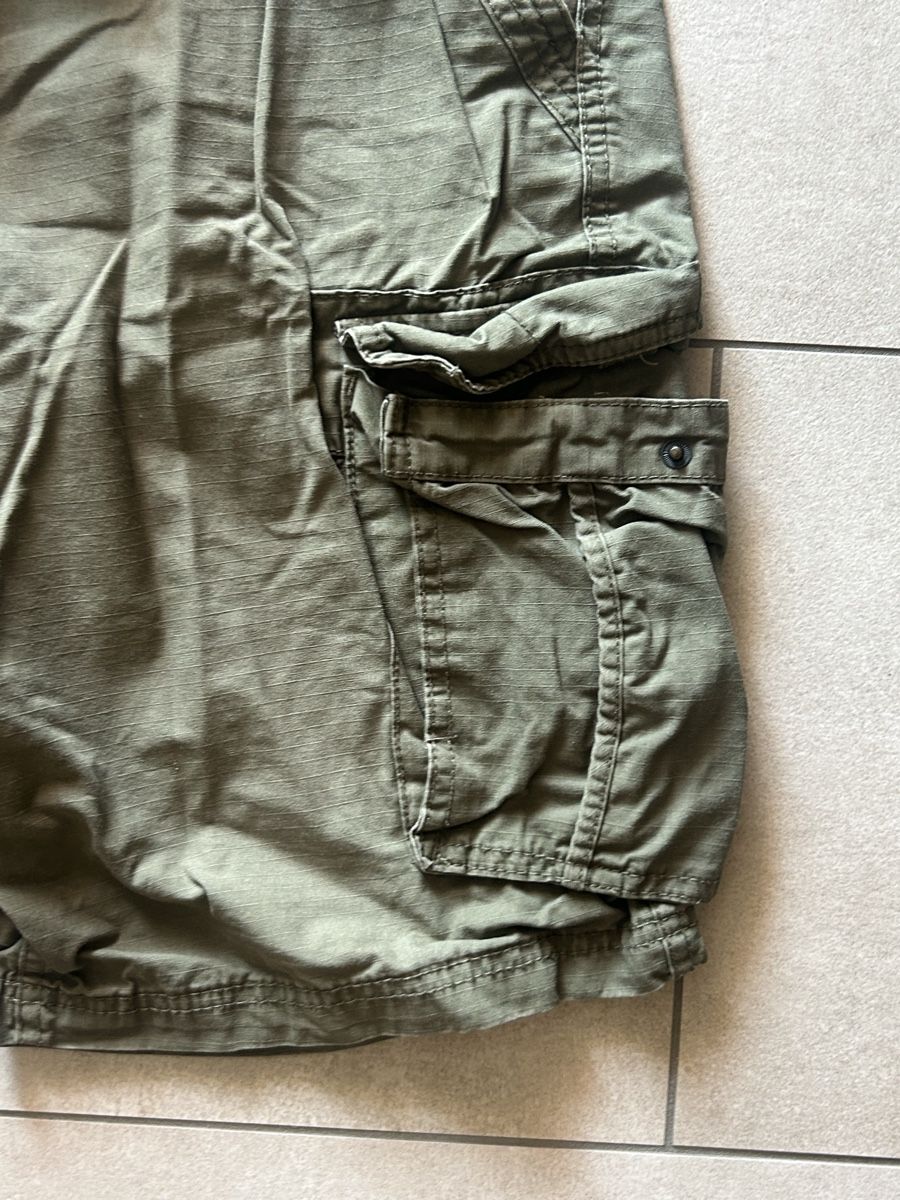 C&A Jeans: Cargo Jeans Olivegrün – Neuf (Voir description) à Maisprach par _aliciarebecca_ 1