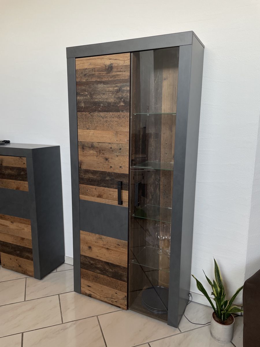 Armoires: Wohnzimmer Möbel  – D'occasion à Kriens par vivien_94