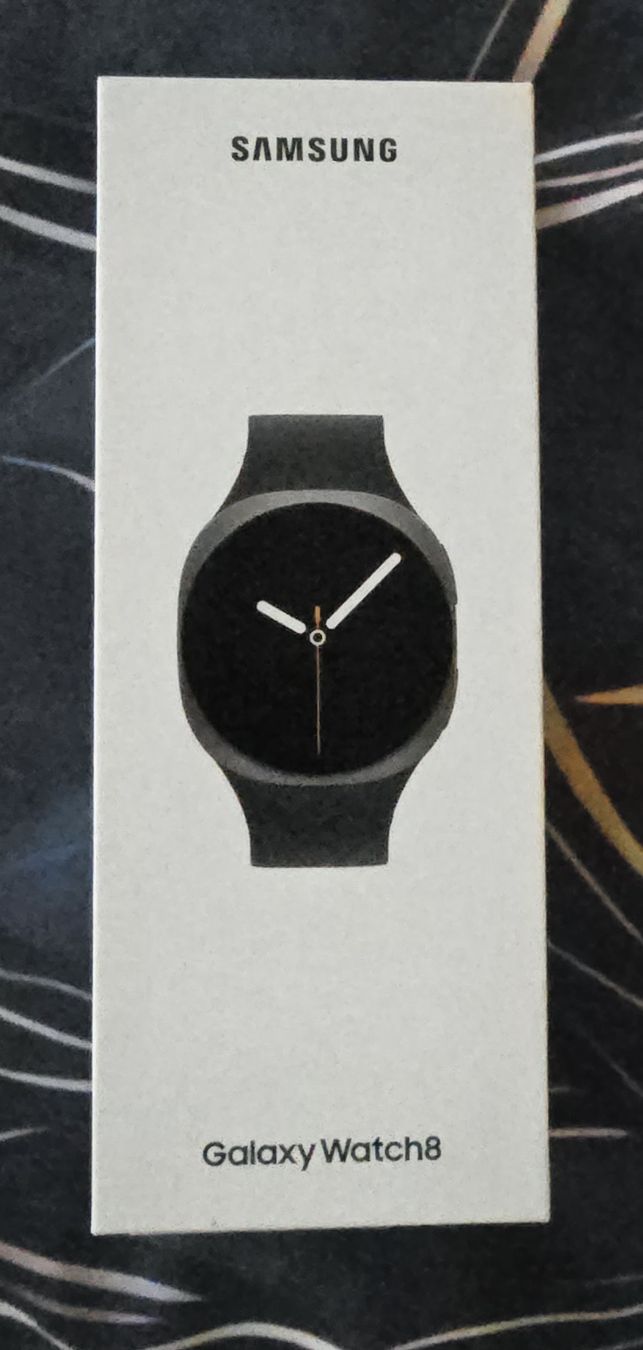 Samsung Smartwatch: Samsung Galaxy Watch 8 BT 44mm – Neu und originalverpackt aus Dallenwil von BennoW01