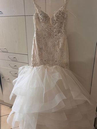 Traumhaftes Brautkleid, Grösse 42,neuwertig!