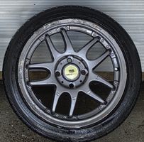 Jante alu Aeroline avec pneu à changer car vieux
