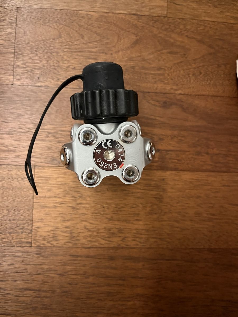 Mares Atemregler & Jackets: Mares 72X First Stage Regulator Diving Equipment Excellent – Gebraucht aus Zürich von Feredir 4