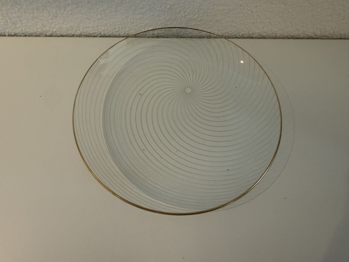 Assiettes: Glasteller rund Goldrand gestreift – Neuf (Voir description) à Pfäffikon ZH par Mado131019 1