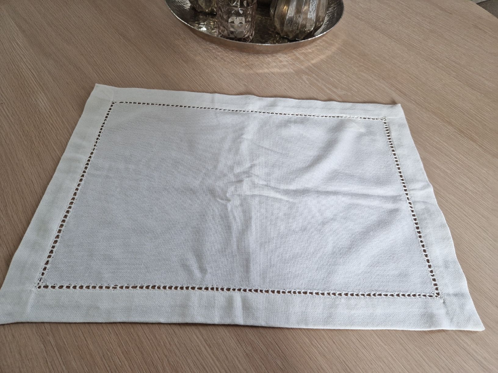 Set di tavolo e panche: Platzset / Tischset 6 Stück – Usato da Küsnacht ZH venduto da 2011_ 2