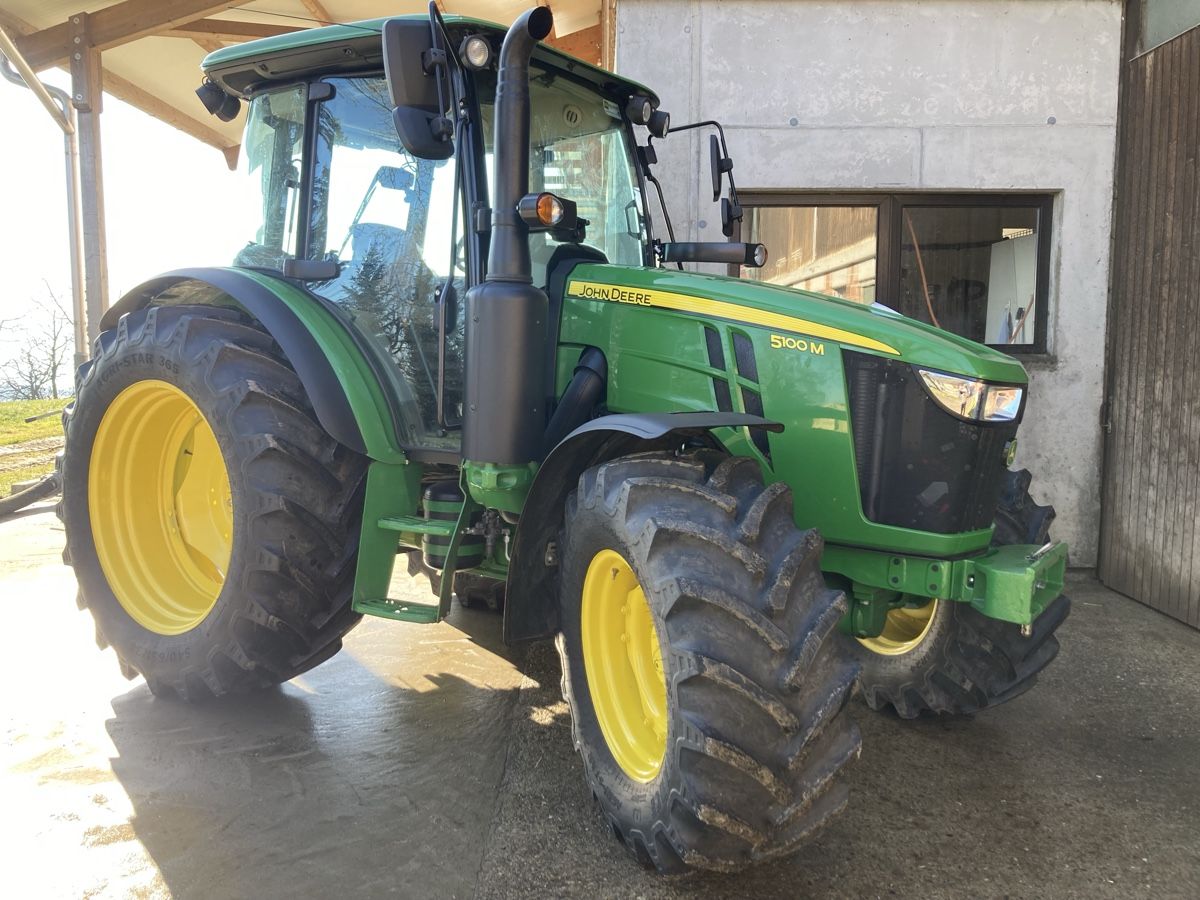 John Deere Trattori: John Deere 5100M – Usato da Hosenruck venduto da Fox690