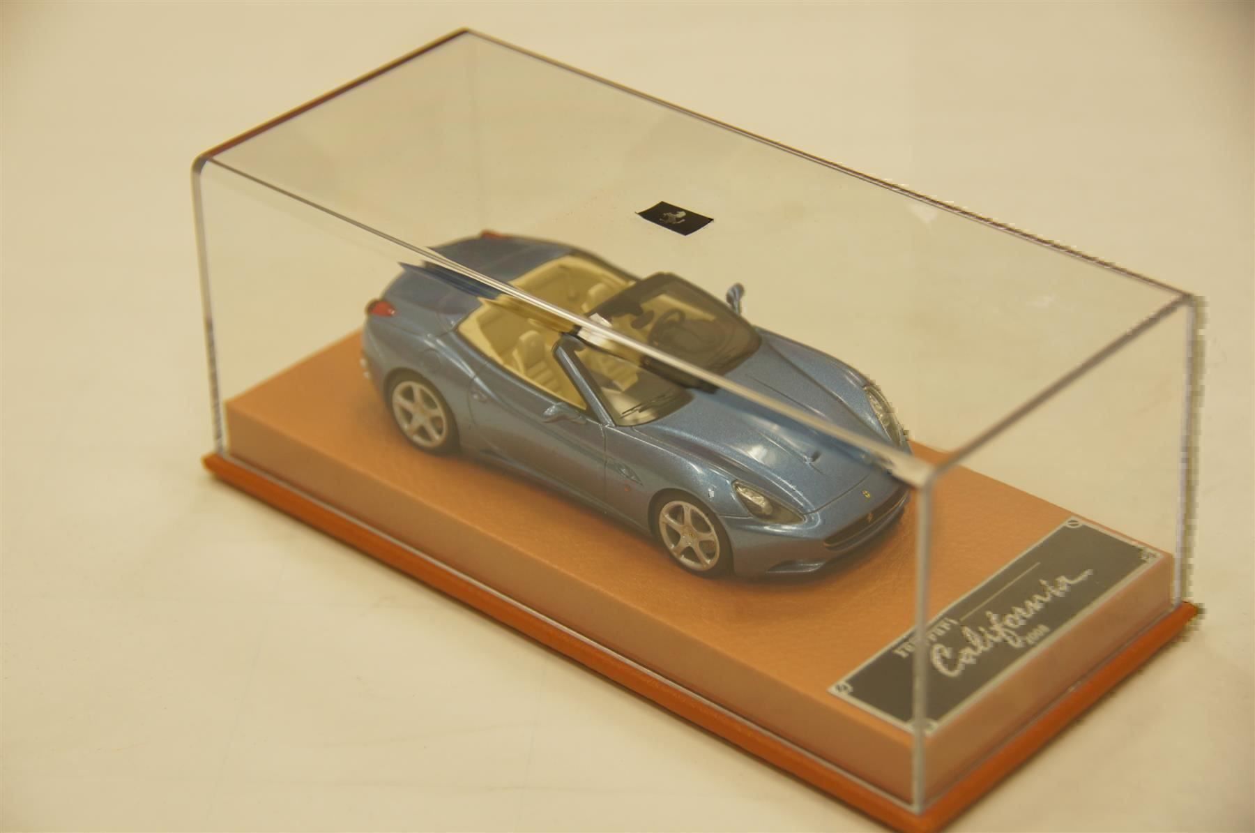 Modellini d'auto: 1/43 Ferrari California  blau Leder – Nuovo e nell'imballaggio originale da Stein AR venduto da Krabbe2 3