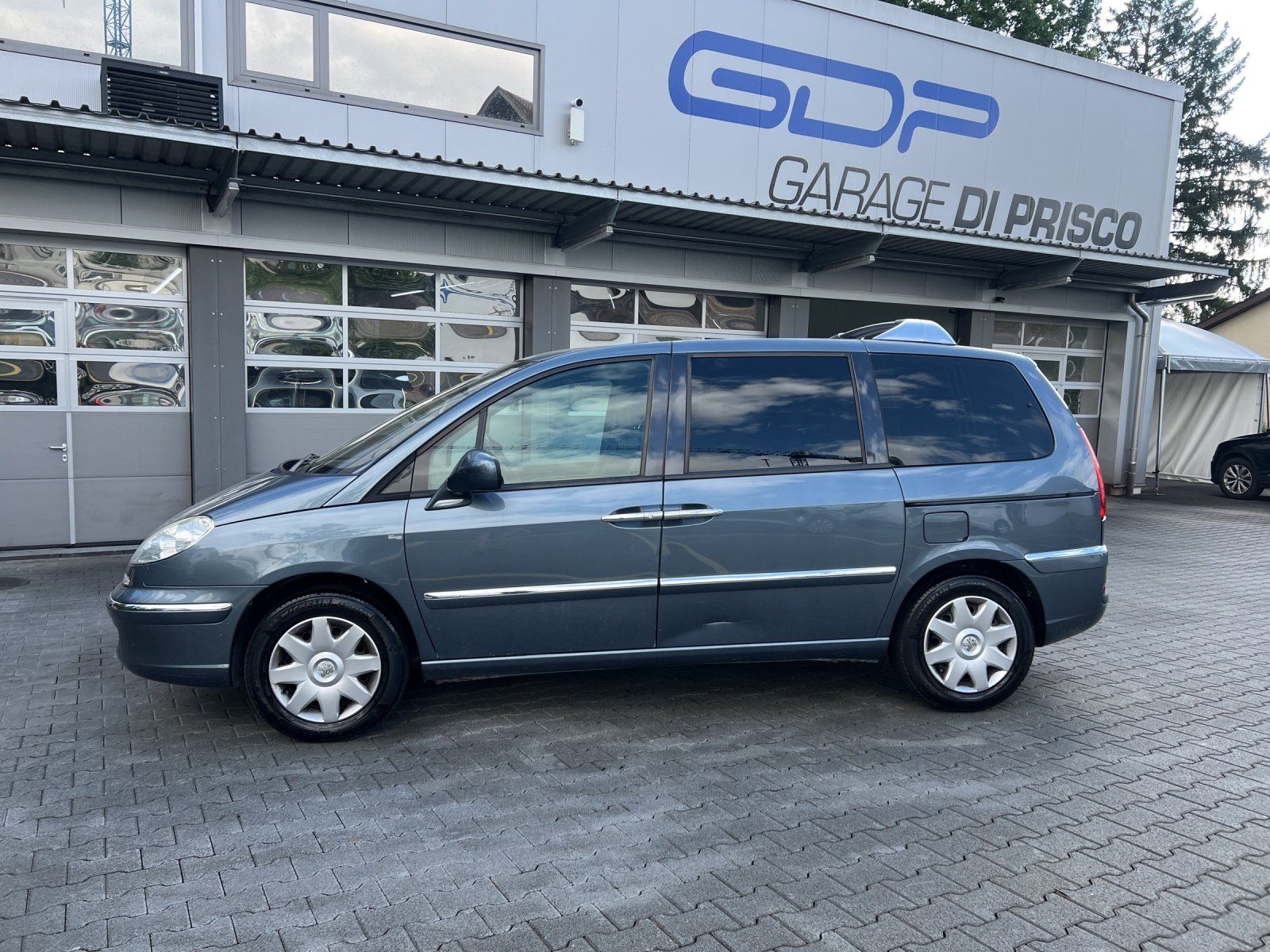 Peugeot Automobili: Peugeot 807 2.0 HDi – Usato da Kölliken venduto da Apollo74 1