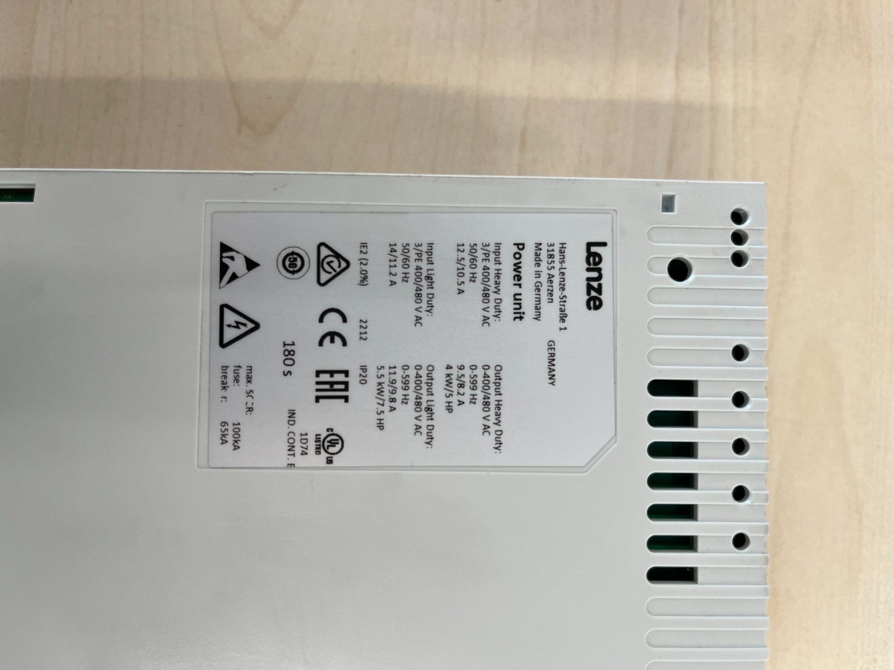 Lenze Composants électroniques: Lenze FU i550/ 4 kw – Neuf avec emballage d'origine à Wauwil par ISELI_ENERGIE_AG 3