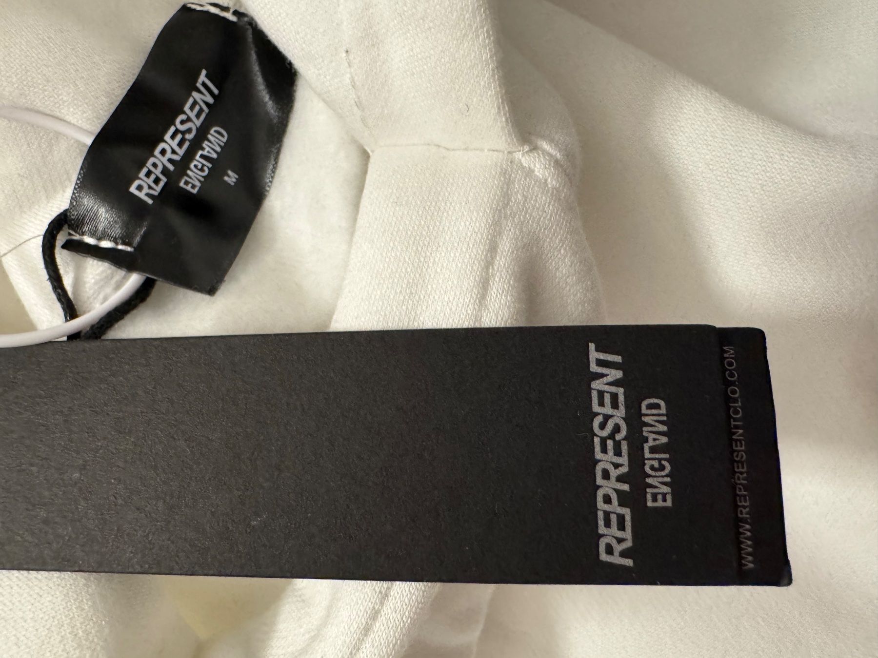 Represent Maglioni & Felpe: Represent Pullover Weiss neu – Nuovo (secondo la descrizione) da Römerswil LU venduto da oli_9hd5 1