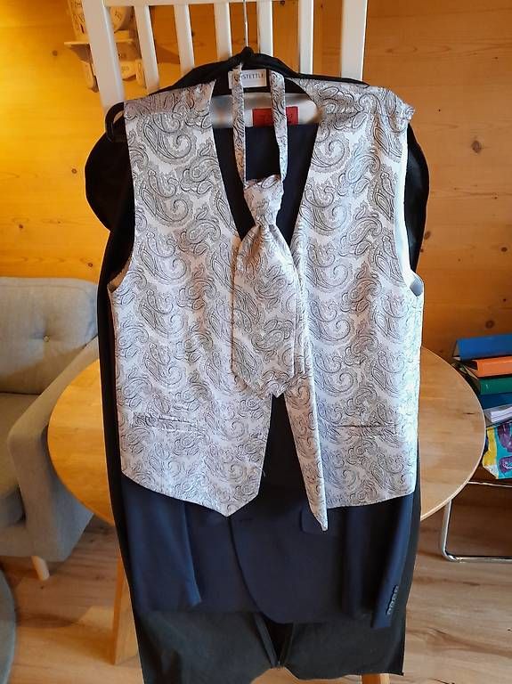 Anzüge: Hochzeitsanzug – Gebraucht aus Diemtigen von reutiger02 4