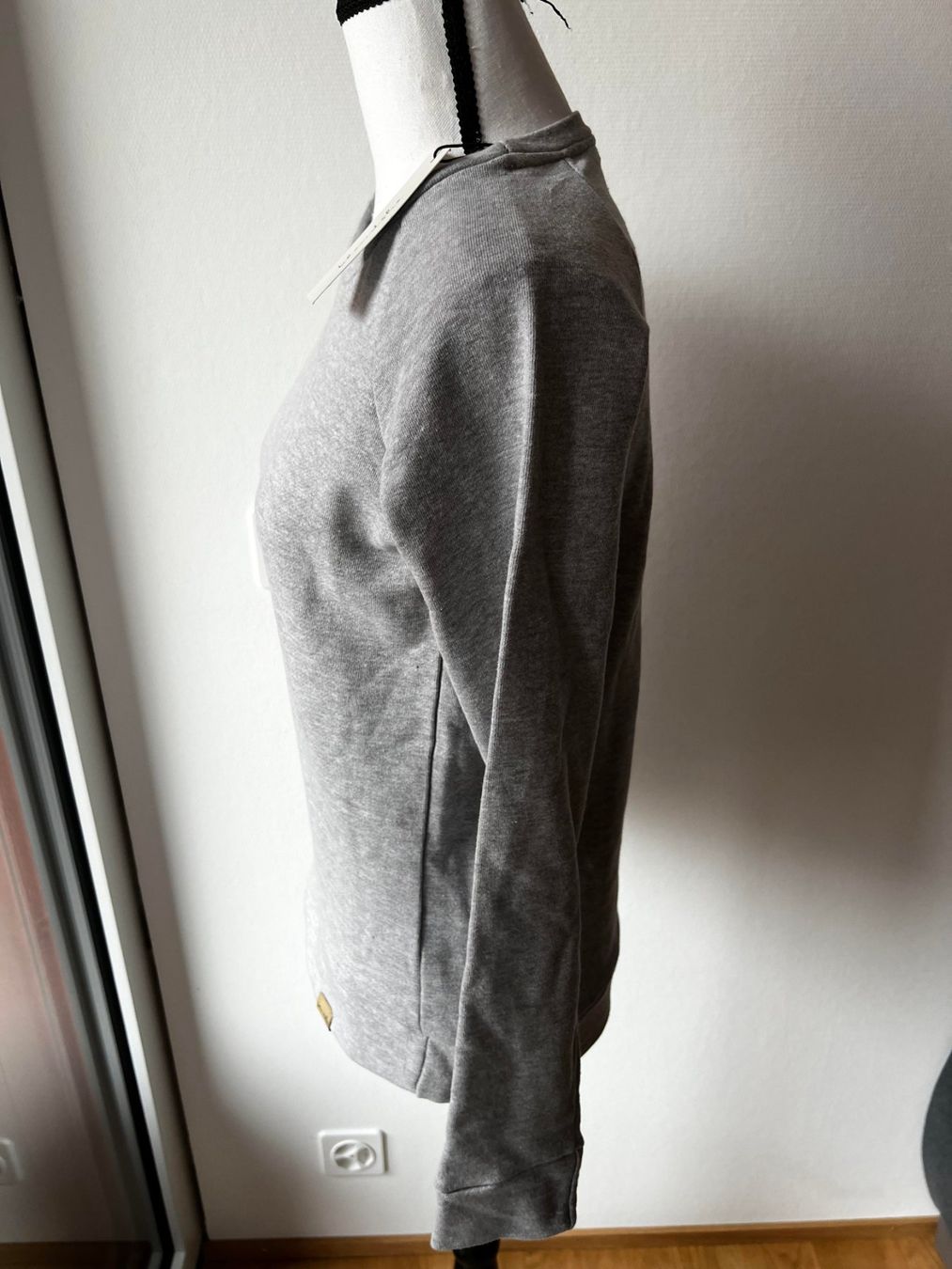 Pulls & Sweat-shirts: Neue Pulli 70% Cotton S/XS – Neuf avec emballage d'origine à Riehen par edu_92w7 4