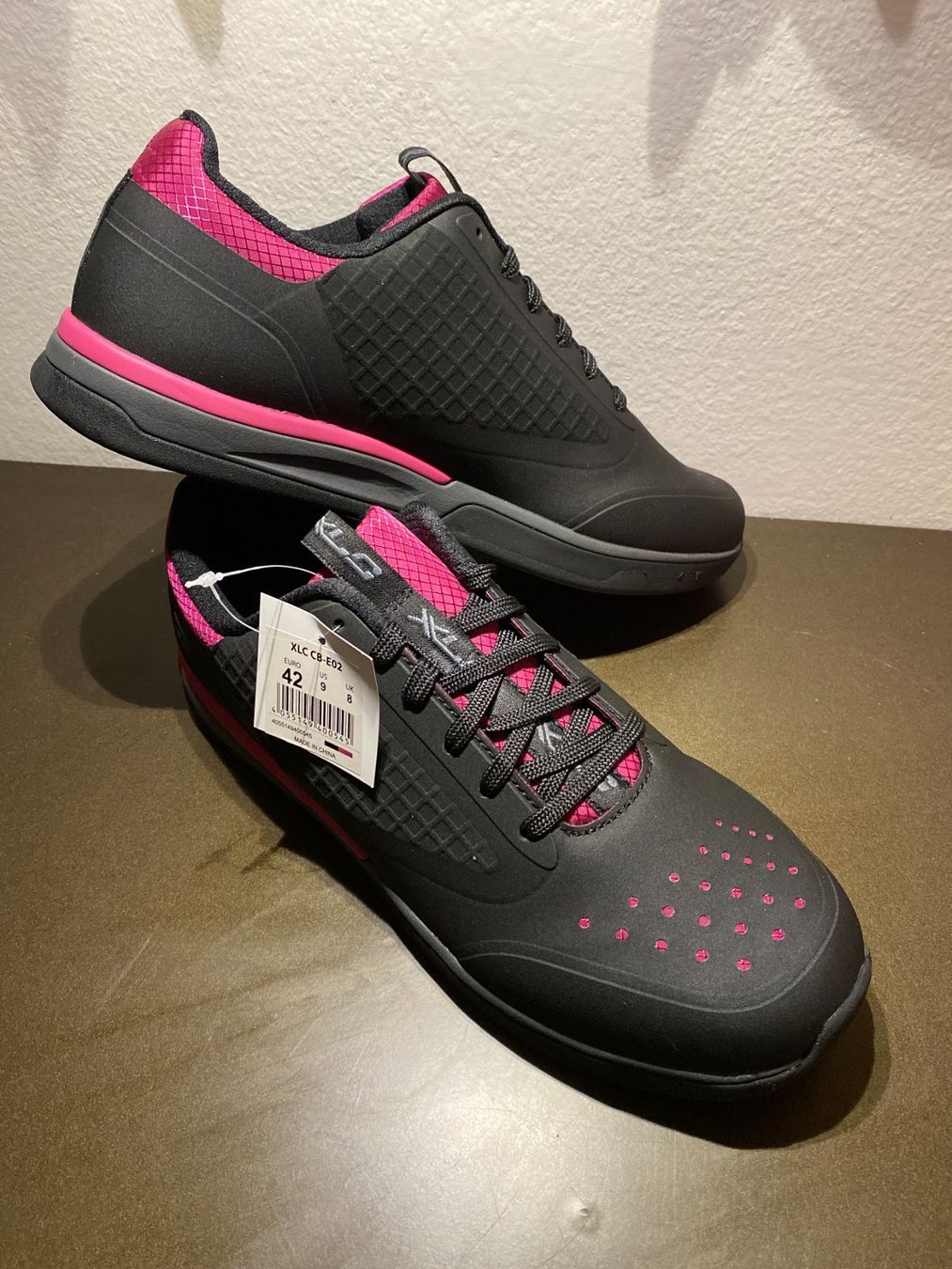 Scarpe da uomo: XLC E-MTB Schuhe Gr.42 - NP 89 Fr – Nuovo e nell'imballaggio originale da Chiasso venduto da Arina888